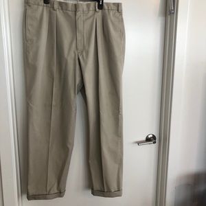 L. L Bean Man’s Tan pants Size 40 inseam 32 $40